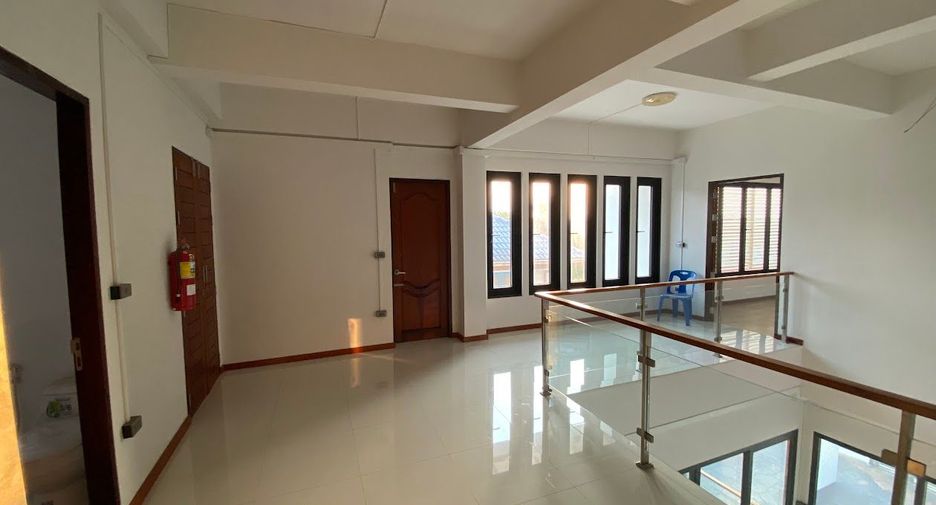 出租 9 卧室 独立屋 在 Bang Kruai, Nonthaburi
