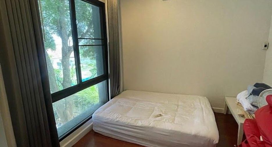 For sale 7 bedrooms house in Bangkok Noi, Bangkok
