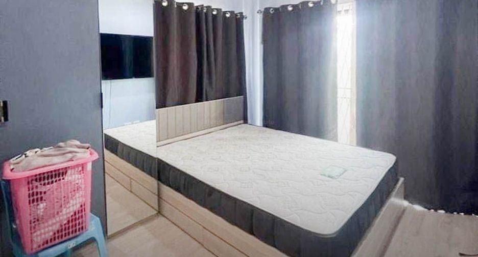 For sale 4 bedrooms townhouse in Lat Krabang, Bangkok