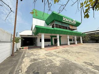 For rent retail Space in Mueang Samut Prakan, Samut Prakan