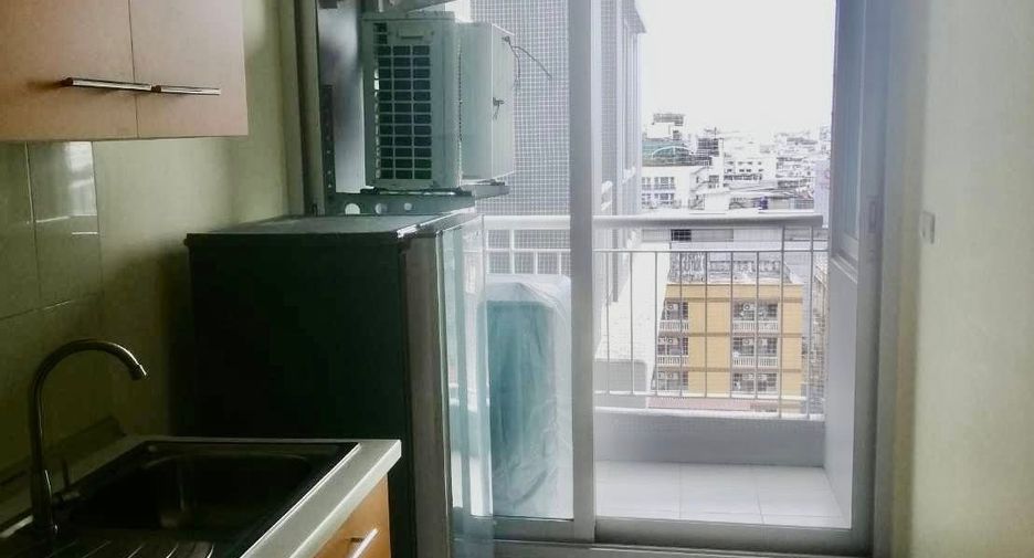 À vendre 1 chambre condo à Huai Khwang, Bangkok