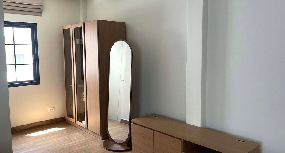 For rent 4 ベッドルーム house in Bang Phli, Samut Prakan