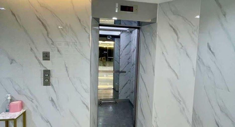 For sale 2 bedrooms condo in Watthana, Bangkok