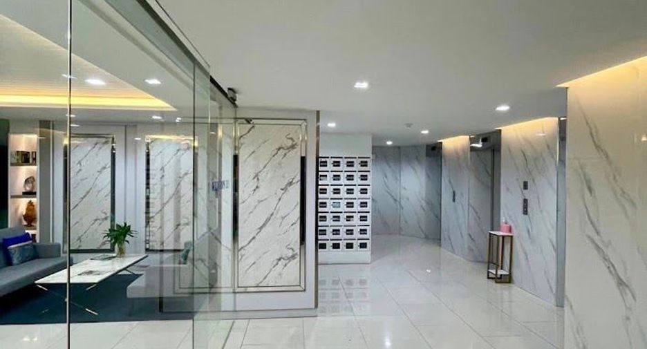 For sale 2 bedrooms condo in Watthana, Bangkok
