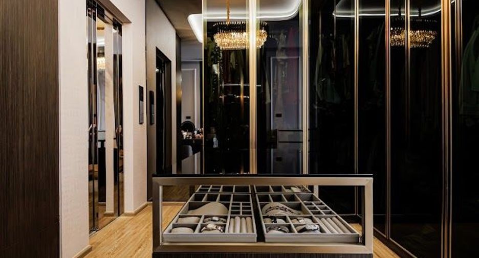 Casa adosada en venta de 3 habitaciones en Wang Thonglang, Bangkok