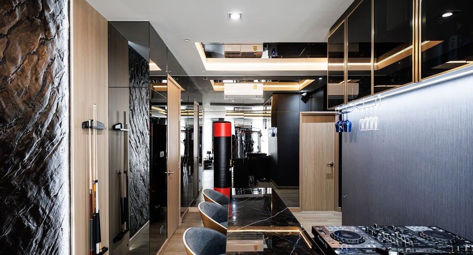 Casa adosada en venta de 3 habitaciones en Wang Thonglang, Bangkok