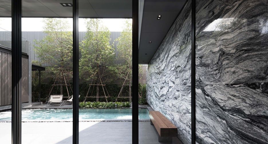 Casa en venta de 4 habitaciones en Lat Phrao, Bangkok