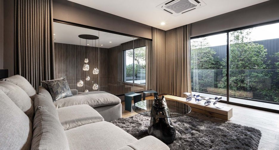 Casa en venta de 4 habitaciones en Lat Phrao, Bangkok