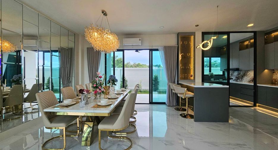 For rent 5 bedrooms villa in Bang Lamung, Chonburi