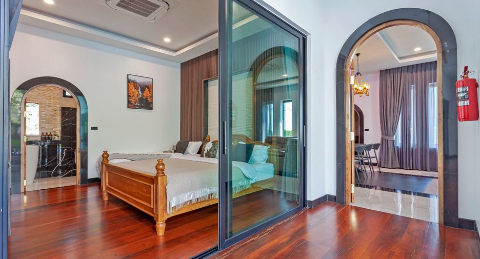 À louer 5 chambres maison à Bang Lamung, Chonburi