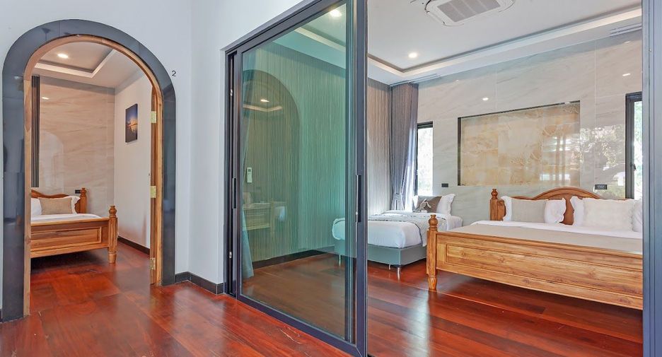 À louer 5 chambres maison à Bang Lamung, Chonburi