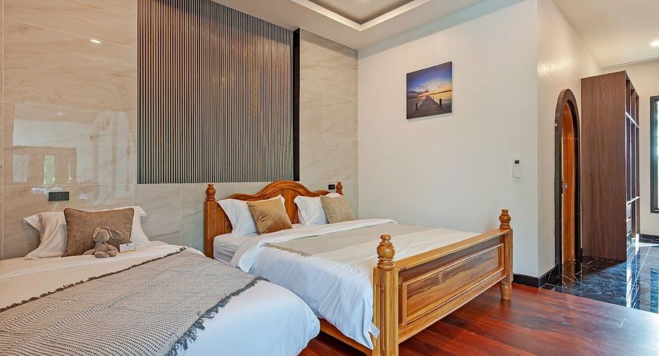 À louer 5 chambres maison à Bang Lamung, Chonburi