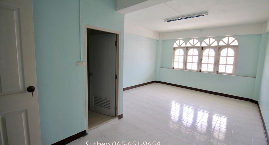 À vendre 20 chambres local commercial à Mueang Rayong, Rayong