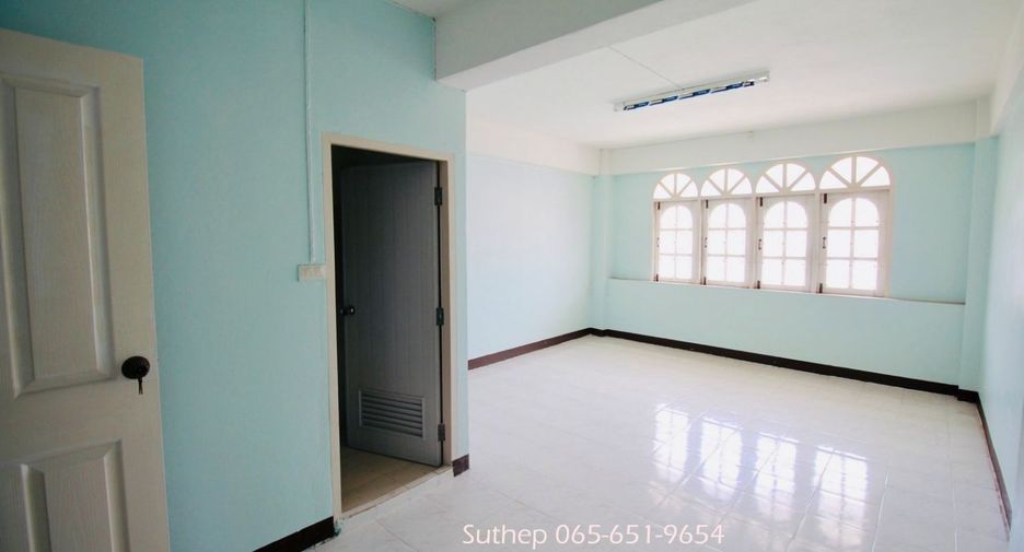 À vendre 20 chambres local commercial à Mueang Rayong, Rayong