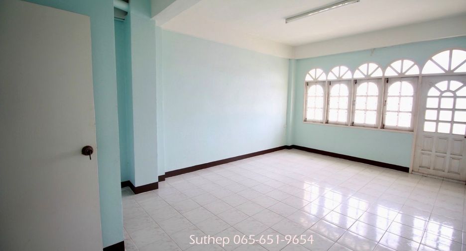À vendre 20 chambres local commercial à Mueang Rayong, Rayong
