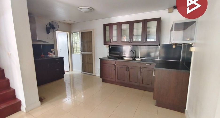 For sale 5 bedrooms townhouse in Bang Phli, Samut Prakan