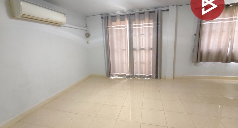 For sale 5 bedrooms townhouse in Bang Phli, Samut Prakan
