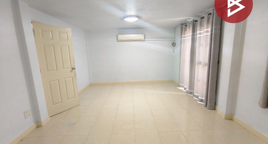 For sale 5 bedrooms townhouse in Bang Phli, Samut Prakan