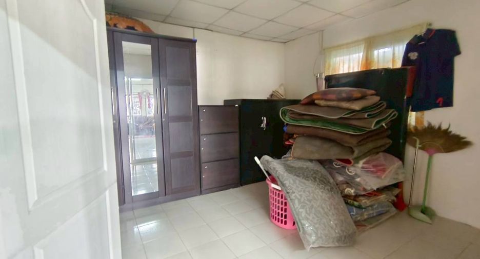 出售 1 卧室 独立屋 在 Saphan Sung, 曼谷