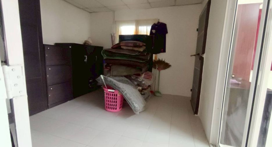 出售 1 卧室 独立屋 在 Saphan Sung, 曼谷