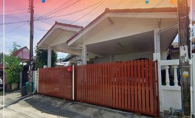Haus zum Kauf mit 1 Zimmer in Saphan Sung, Bangkok