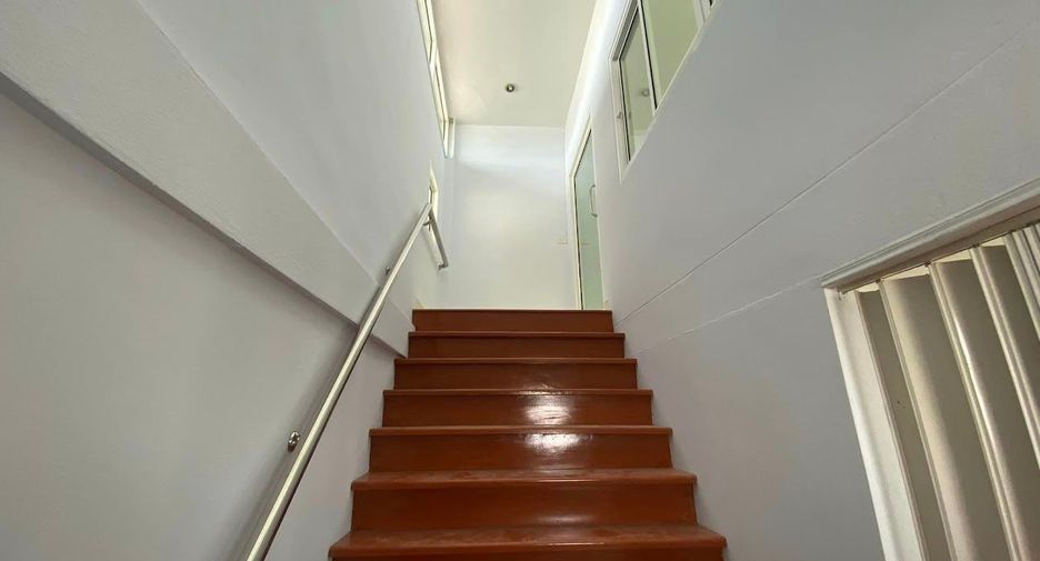 À louer et à vendre entrepôt à Bang Bo, Samut Prakan