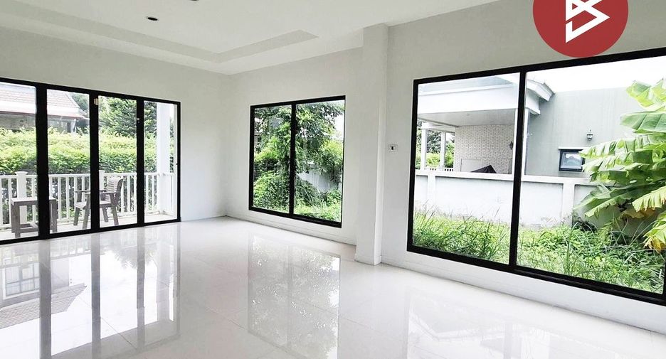 For sale 3 bedrooms house in Phan Thong, Chonburi
