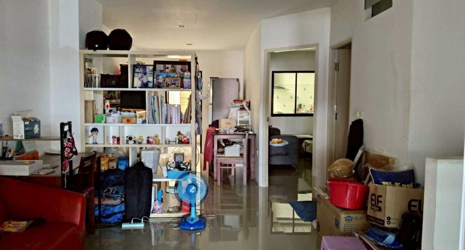 For sale 4 bedrooms townhouse in Phra Samut Chedi, Samut Prakan