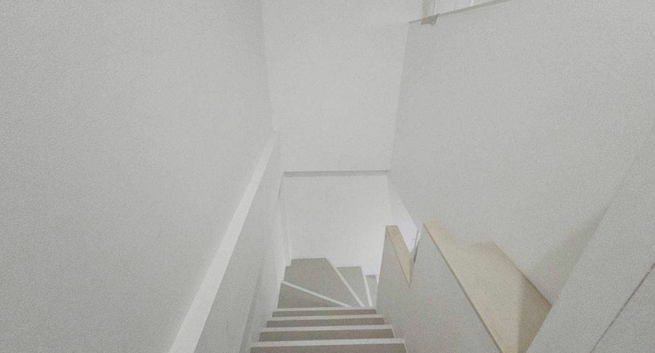 For sale 4 bedrooms townhouse in Phra Samut Chedi, Samut Prakan