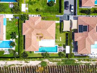 Villa zum Kauf mit 3 Zimmer in Hua Hin, Prachuap Khiri Khan