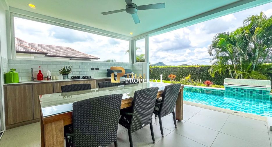 For sale 3 bedrooms villa in Hua Hin, Prachuap Khiri Khan