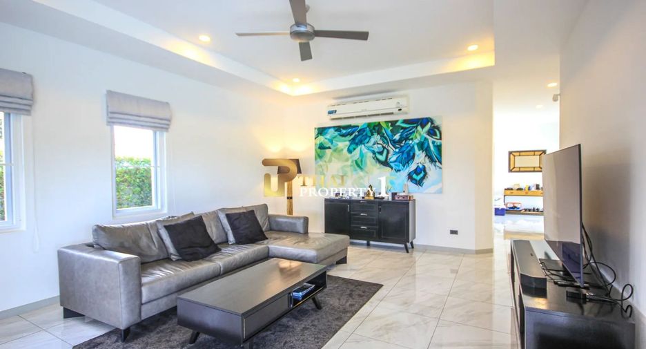 For sale 3 bedrooms villa in Hua Hin, Prachuap Khiri Khan