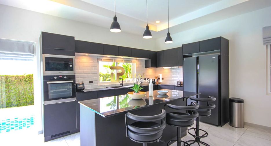 For sale 3 bedrooms villa in Hua Hin, Prachuap Khiri Khan