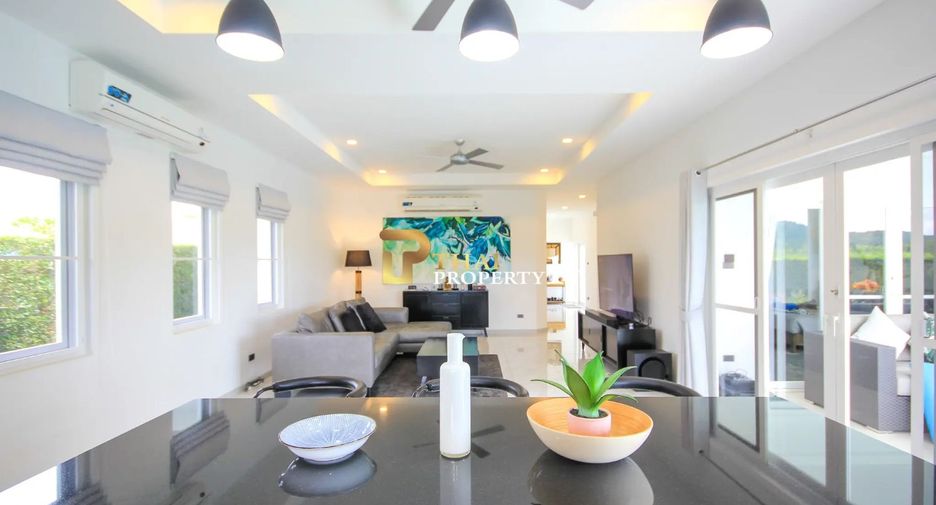 For sale 3 bedrooms villa in Hua Hin, Prachuap Khiri Khan