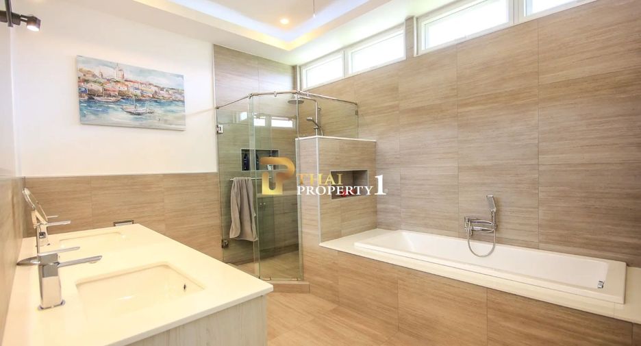 For sale 3 bedrooms villa in Hua Hin, Prachuap Khiri Khan