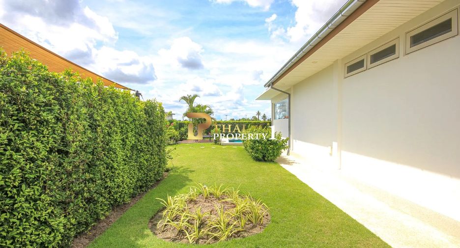 For sale 3 bedrooms villa in Hua Hin, Prachuap Khiri Khan