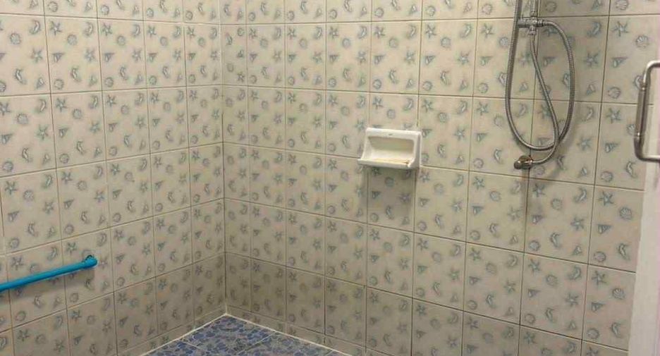 For rent and for sale 3 bedrooms townhouse in Si Racha, Chonburi
