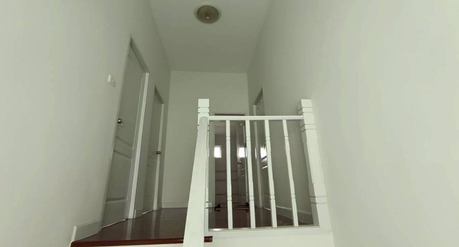 For sale 3 bedrooms house in Sai Noi, Nonthaburi