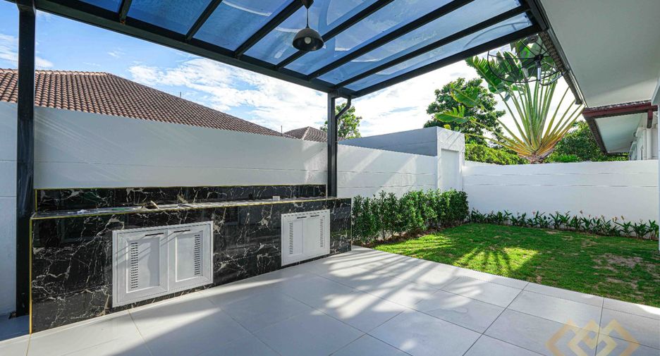 Haus zum Kauf mit 3 Zimmer in Bang Lamung, Chonburi