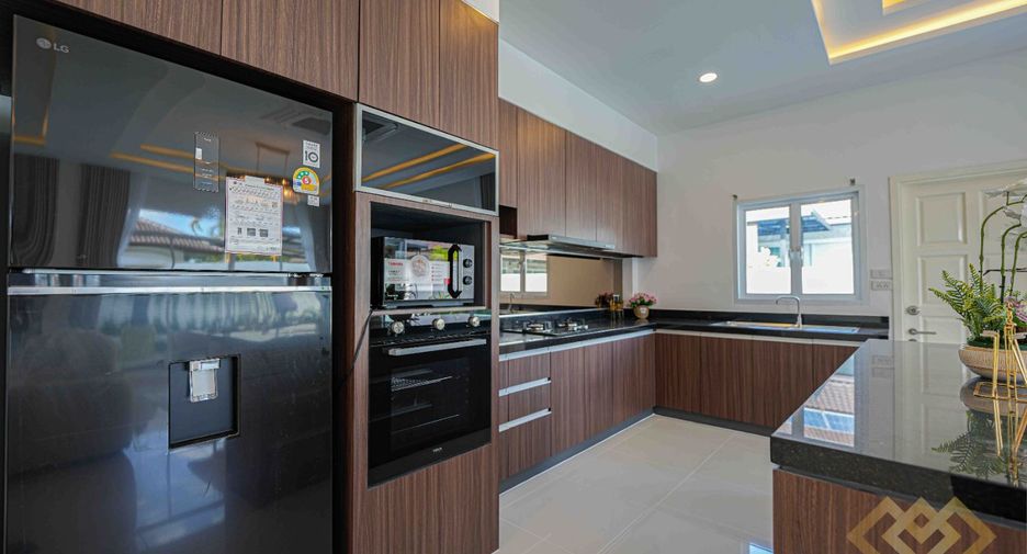 Haus zum Kauf mit 3 Zimmer in Bang Lamung, Chonburi