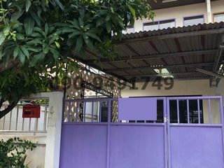 For rent 2 bedrooms townhouse in Bang Na, Bangkok