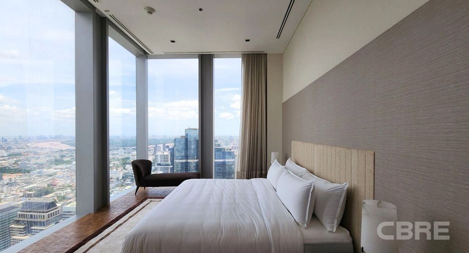 For sale 4 bedrooms condo in Sathon, Bangkok