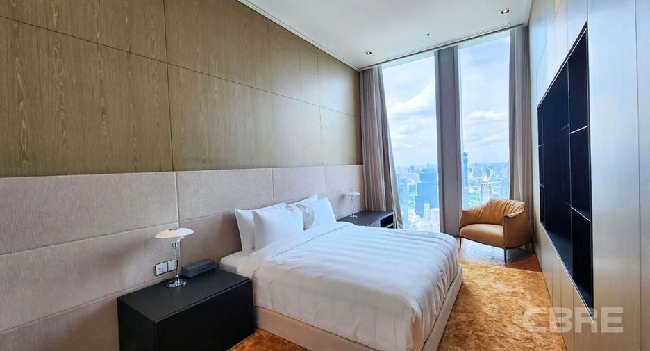 For sale 4 bedrooms condo in Sathon, Bangkok