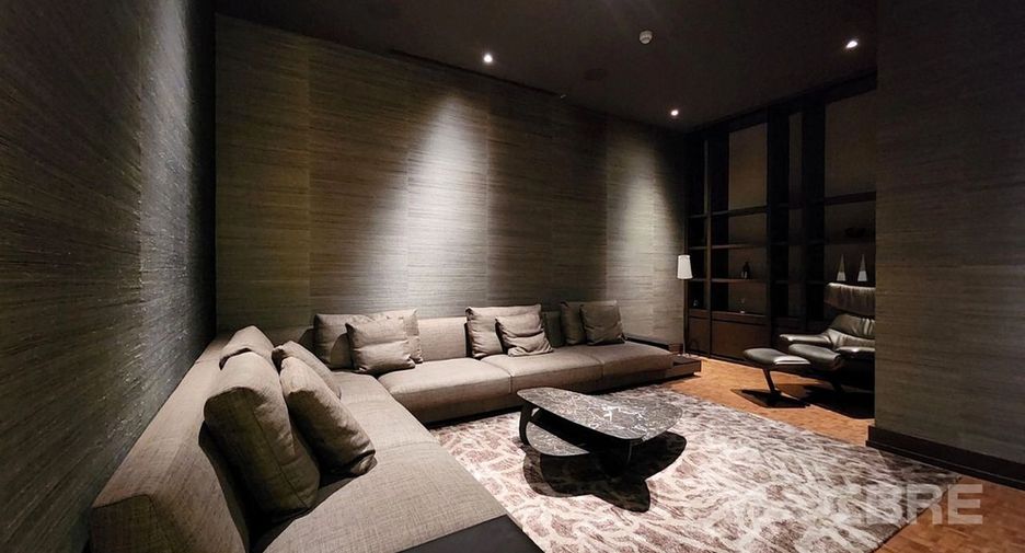 For sale 4 bedrooms condo in Sathon, Bangkok