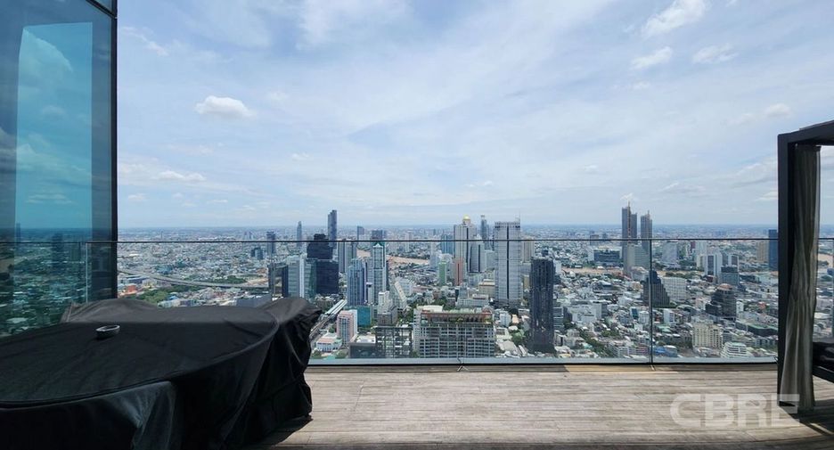 For sale 4 bedrooms condo in Sathon, Bangkok