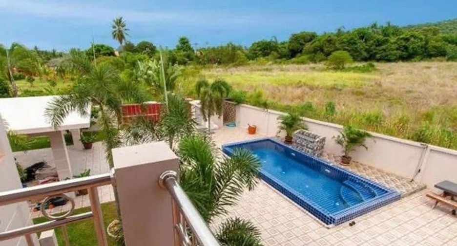For sale 4 bedrooms house in Sattahip, Chonburi