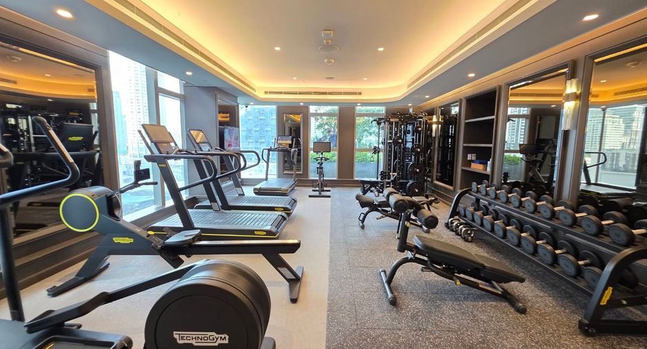 For sale 2 bedrooms condo in Khlong Toei, Bangkok
