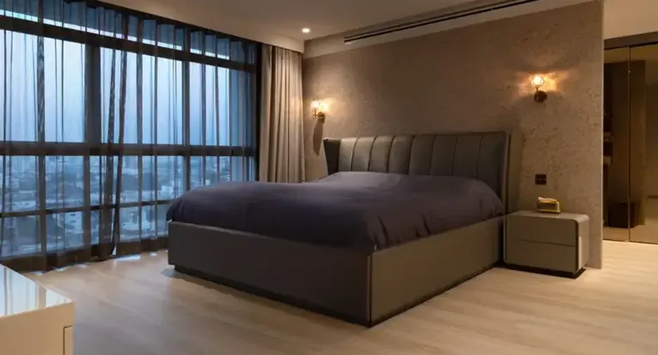 For sale 3 bedrooms condo in Watthana, Bangkok