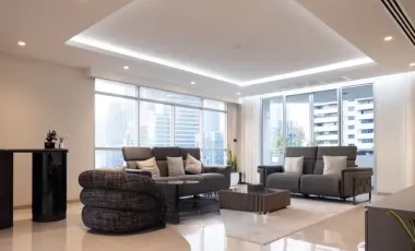 For sale 3 ベッドルーム condo in Watthana, Bangkok