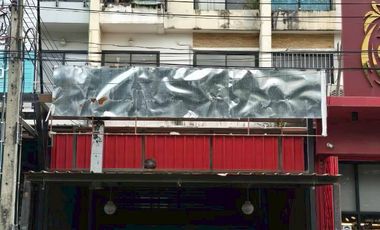 For sale 5 bedrooms retail Space in Prawet, Bangkok